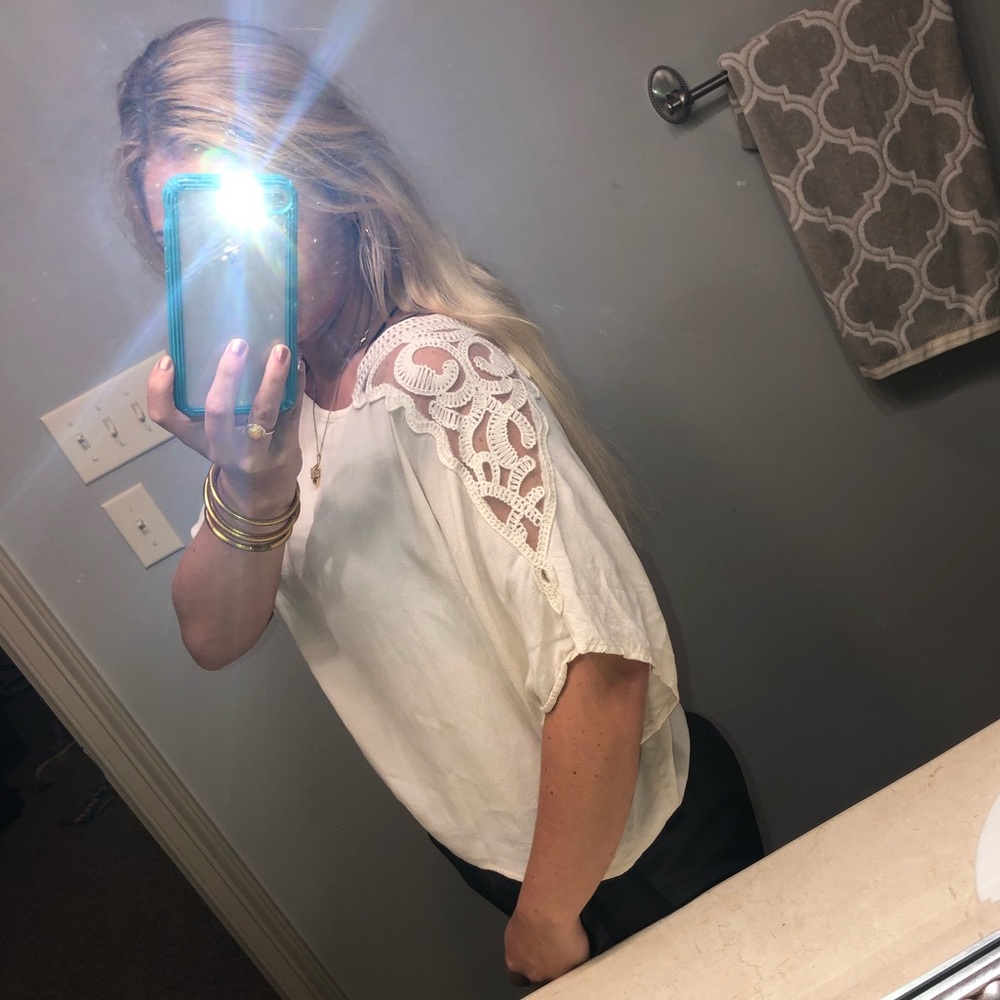 Top - Picture 2 of 2